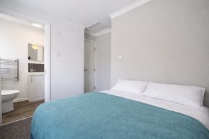 Photo 16- click for photo gallery